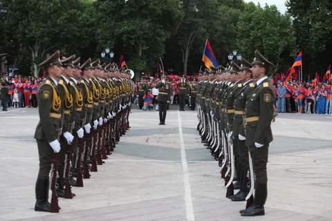 15 հունիսի, 2012 — Vahram Baghdasaryan fotolure